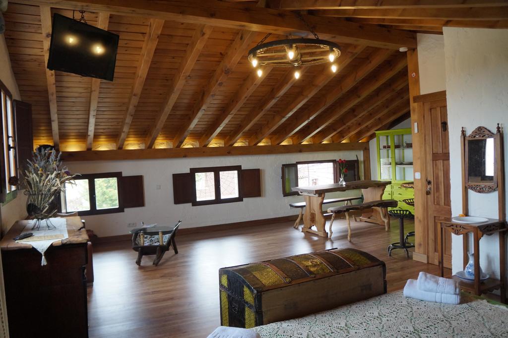 Casa Rural Bioenergetica La Serrezuela Olmos de Atapuerca 外观 照片
