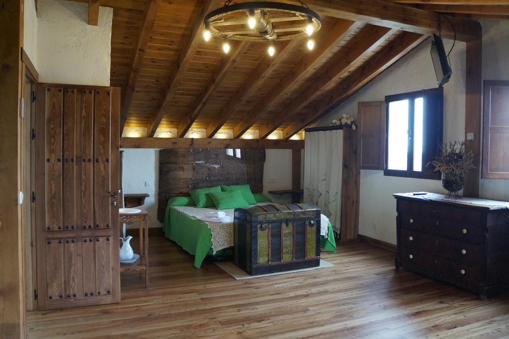 Casa Rural Bioenergetica La Serrezuela Olmos de Atapuerca 外观 照片