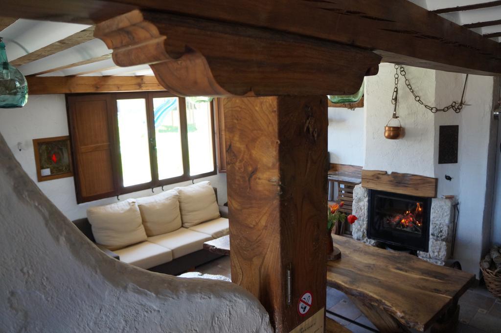 Casa Rural Bioenergetica La Serrezuela Olmos de Atapuerca 外观 照片